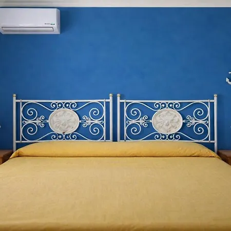 Aparthotel Hotiday Scogliera Ponza