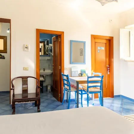 Aparthotel Hotiday Scogliera 3*
